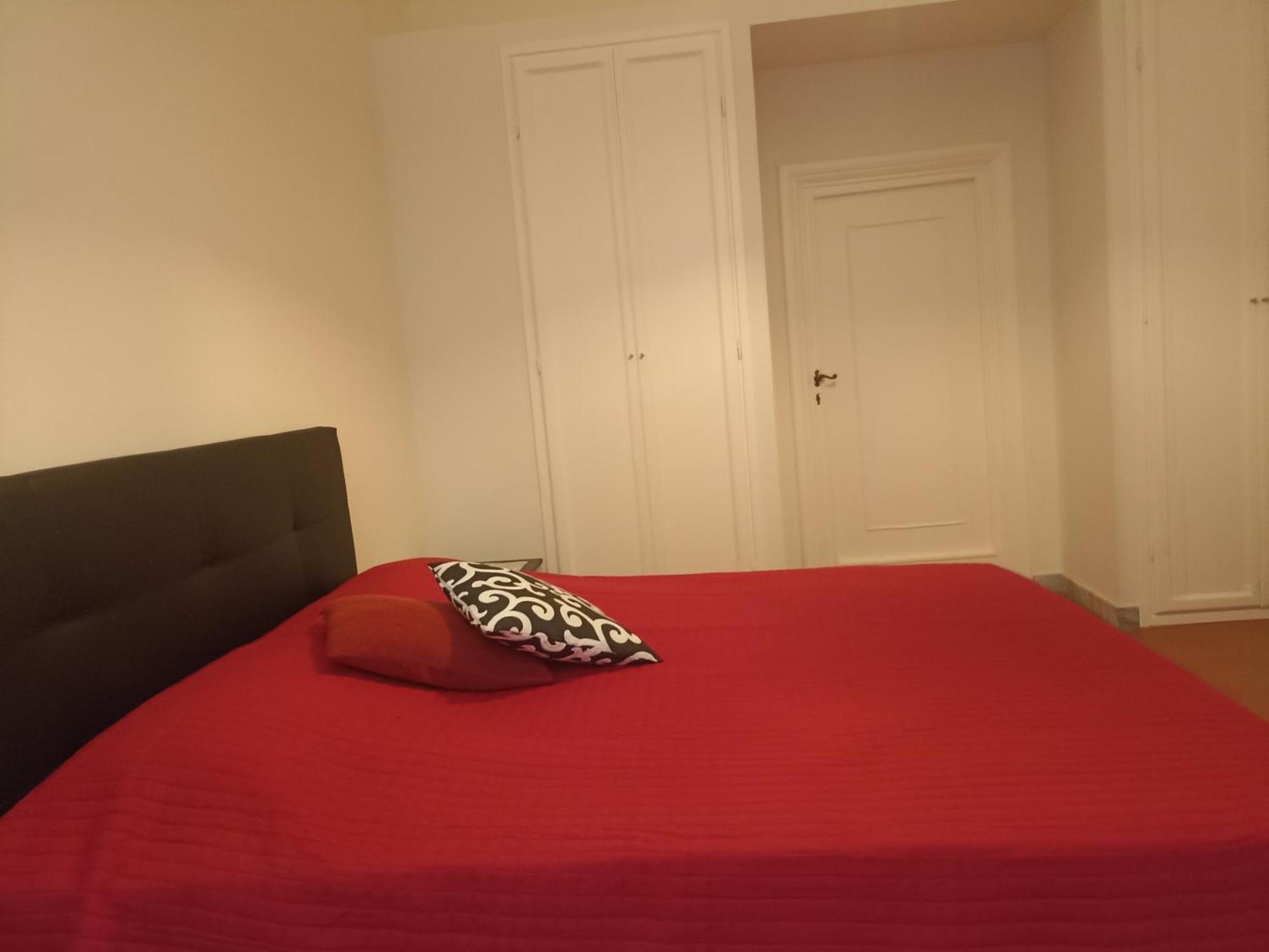 Gem In The City Center Of Lucca With Air Conditioning - Exclusive Ground Floor House Inside The Walls Close To Botanical Garden And Piazza San Martinoヴィラ エクステリア 写真